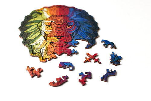 Lion Shaped Jigsaw Pieces Wooden Puzzle, 70 Pieces, Small Size Mosaic Puzzles - (15x15x5 cm) or (6x6x2 in), Animal Shaped Puzzles,
